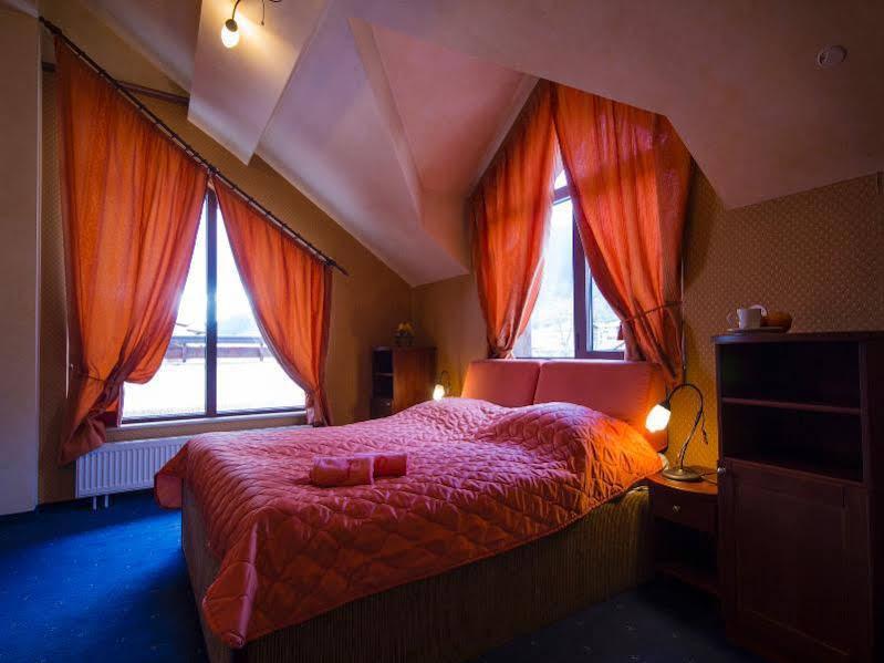 Friends Hotel