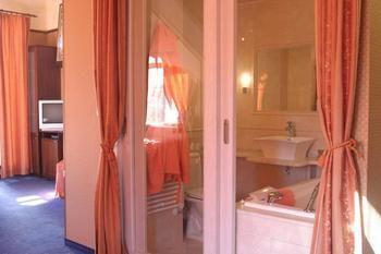 Friends Hotel