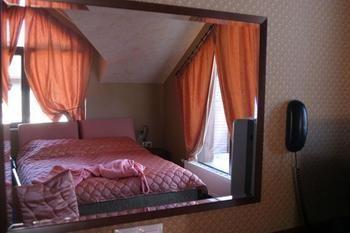 Friends Hotel