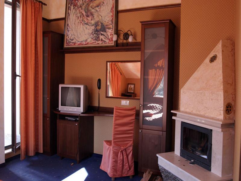 Otel Friends 3*