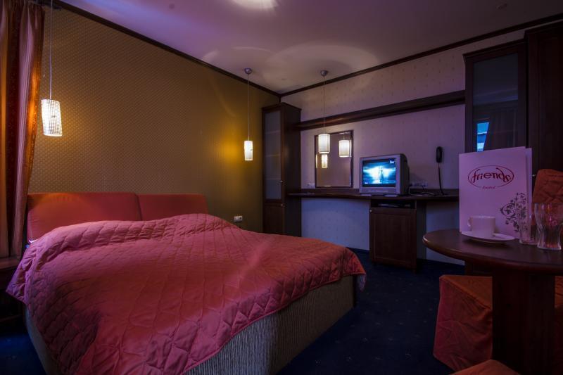 Hotel Friends 3*